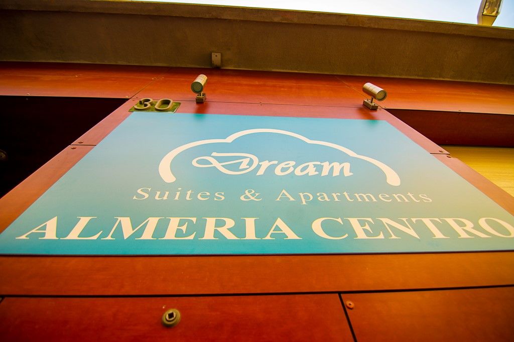 Dream Suites And Apartments Almeria Centro Extérieur photo